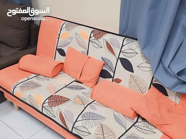 2 كنبة سرير من دانوب ومعاهم كنبة من ايكيا