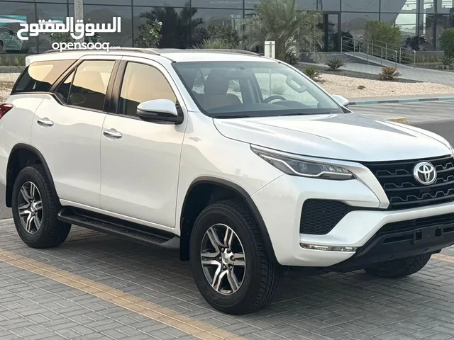 تويوتا فورشنر 2023 خليجي 4 سلندر