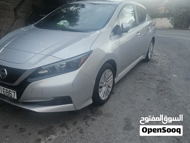 2019 نيسان ليف SL