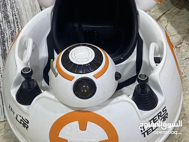 السلام عليكم، متوفرة سيارة أطفال كهربائية بتصميم مميز يشبه شخصية BB8 من أفلام Star
