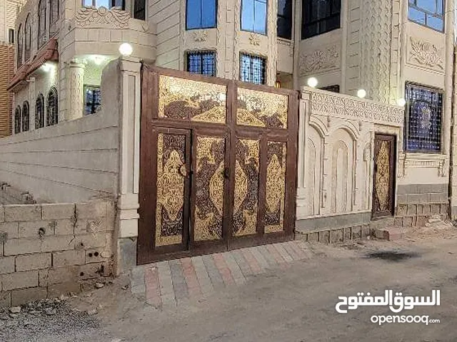 4m2 4 Bedrooms Townhouse for Sale in Sana'a Other