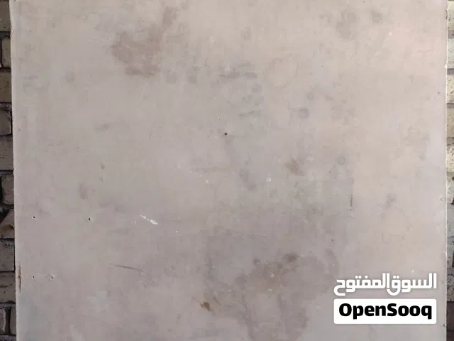 جرباية خشب مستعمل نضيف عدد 2 سعر الوحدة 55 الف دينار