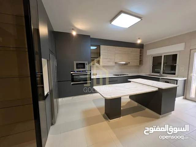 364 m2 4 Bedrooms Apartments for Sale in Amman Al Kursi
