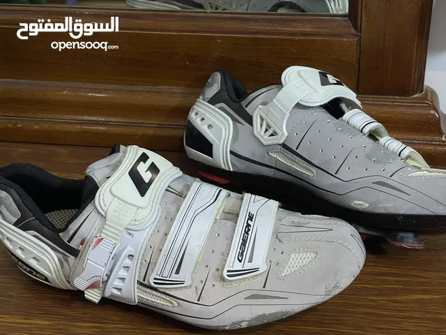 GEARNE cycling shoes
