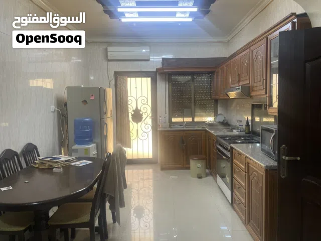 شقة ديلوكس مفروشة دور ارضي حي الورود