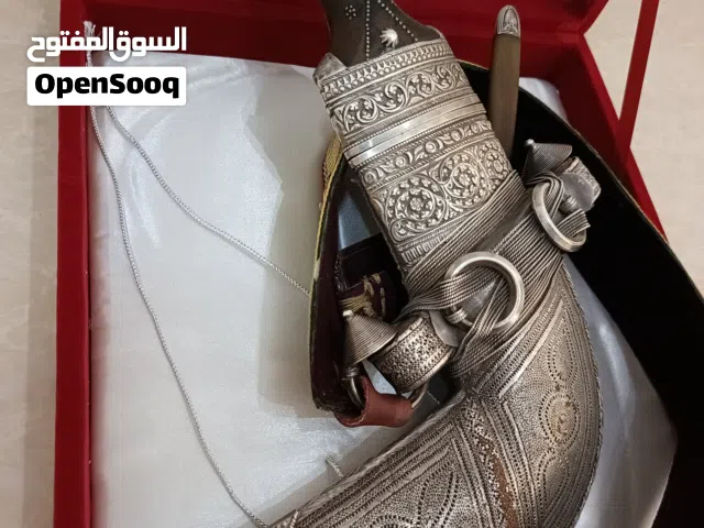 خنجر قديم ونظيف للبيع
