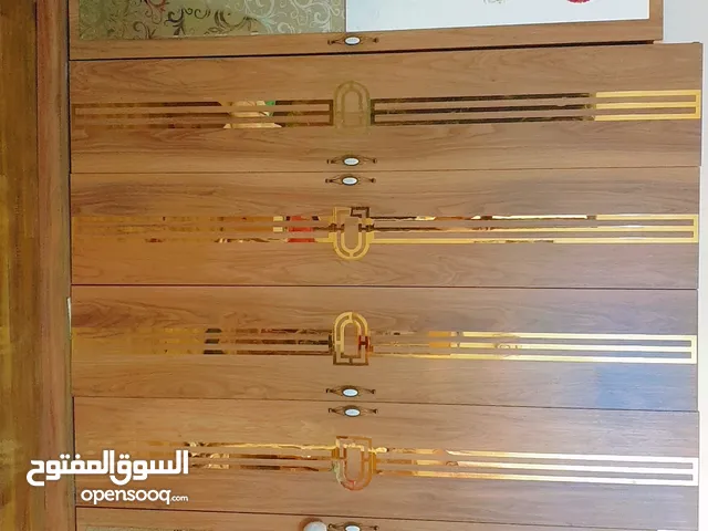 غرفه نوم للبيع ومكيف شباكي طنين شركة الوادي