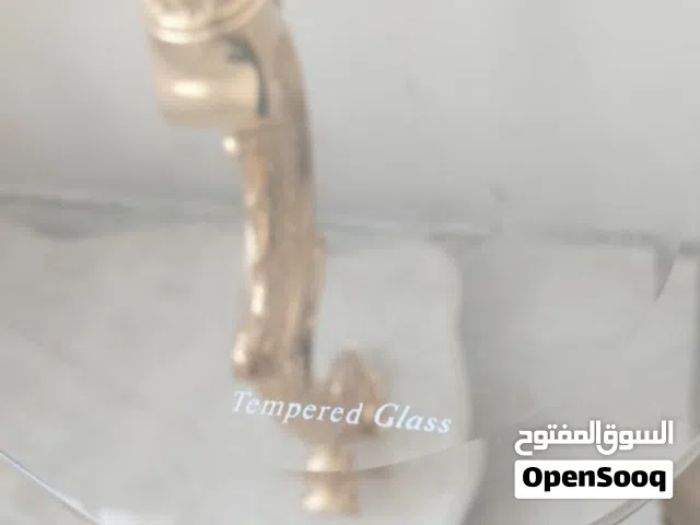 طاولة جانبية فاخرة