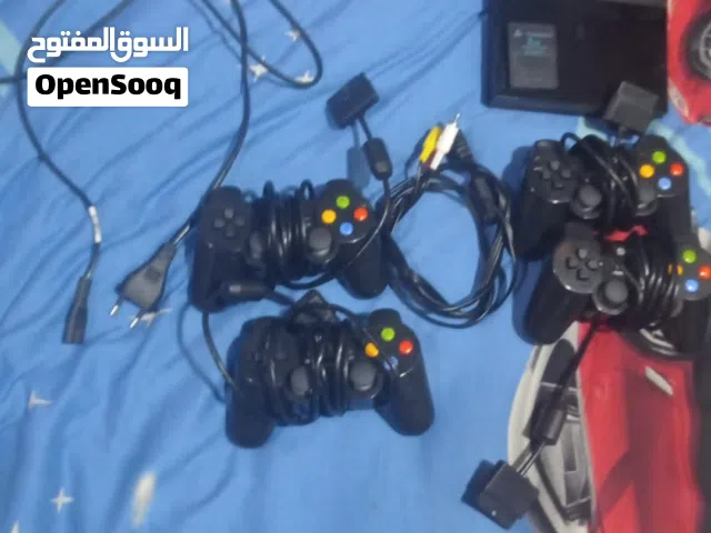 Ps2مستعمل خفيف معاه4 يداة غير اصليه لاكن جديد