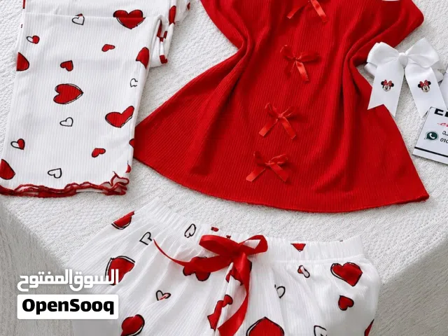 تراكات ثلاث قطع