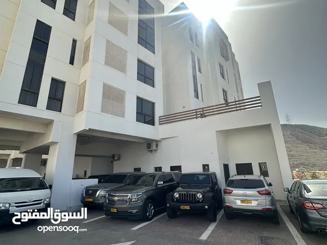 شقة للإيجار في تلال القرم / flat for rent in telal al Quram