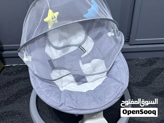 كرسي اطفال هزاز كهربائي ويدوي