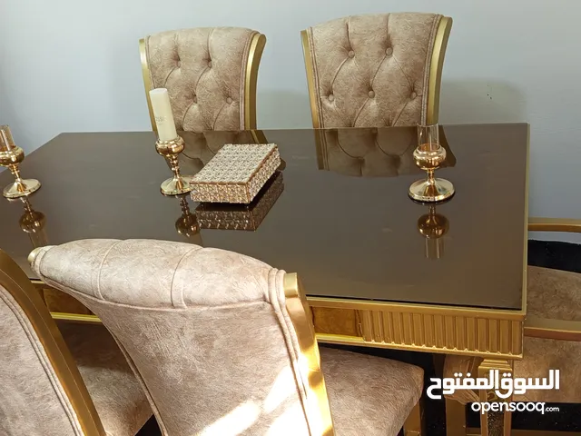 طاوله سفرة ملوكيه تفصيل لون ذهبي خشب زان ولاتيه