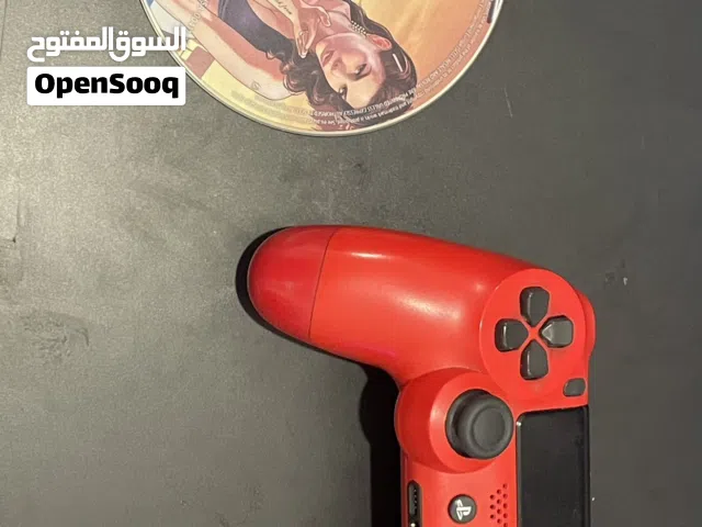 كنترول بلايستيشن فور سليم نظيف وقوي و سي دي قراند 5 سليم 100%
