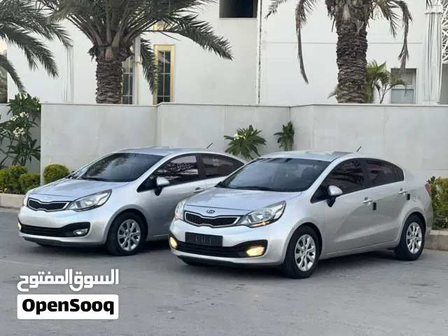 2012 كيا برايد Standard