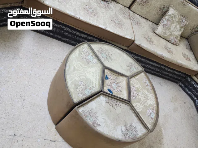 جلسة خليجية للبيع