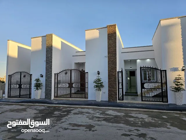 105 m2 3 Bedrooms Villa for Sale in Tripoli Ain Zara