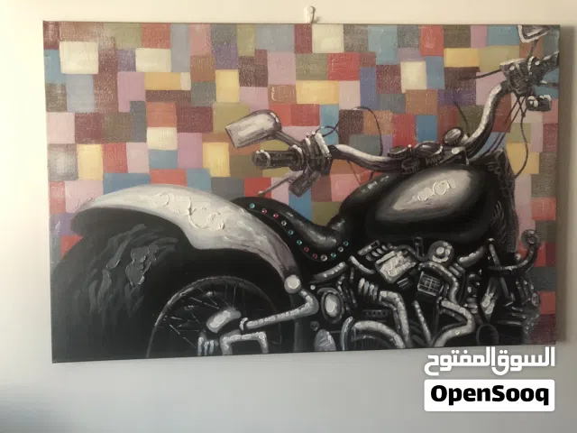 لوحة فنية على شكل دراجة