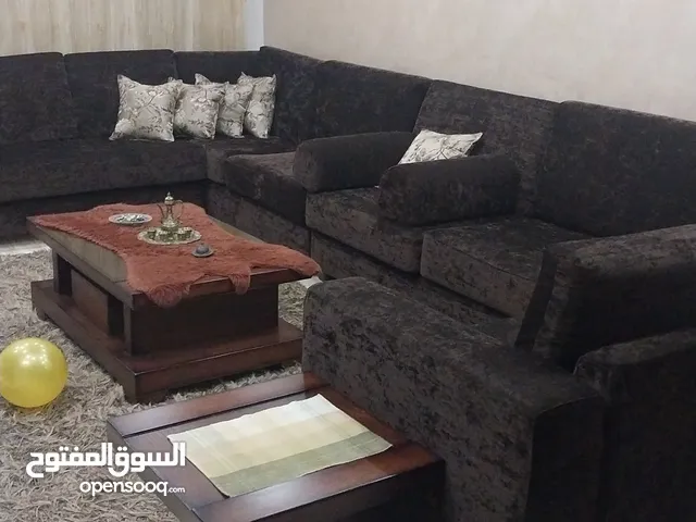 طقم كورنر وكاله حالة الجديد غير مدعوك أبدآ 9 مقاعد ممتاز جدآ