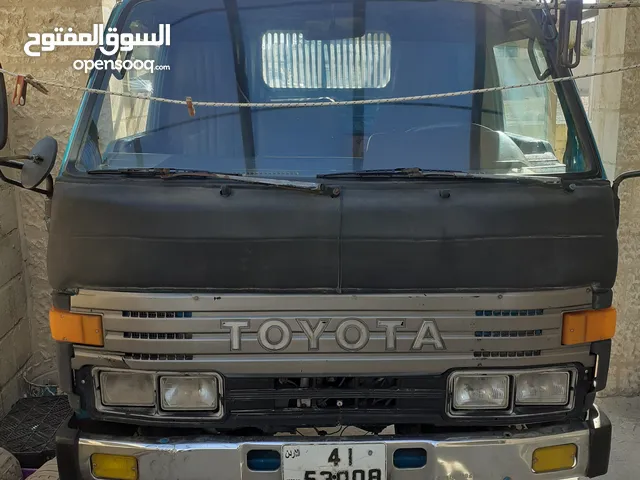 قلاب تويوتا موديل 1994