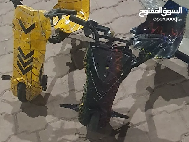 عدد 2 سكوتر درفت مع شحنهم