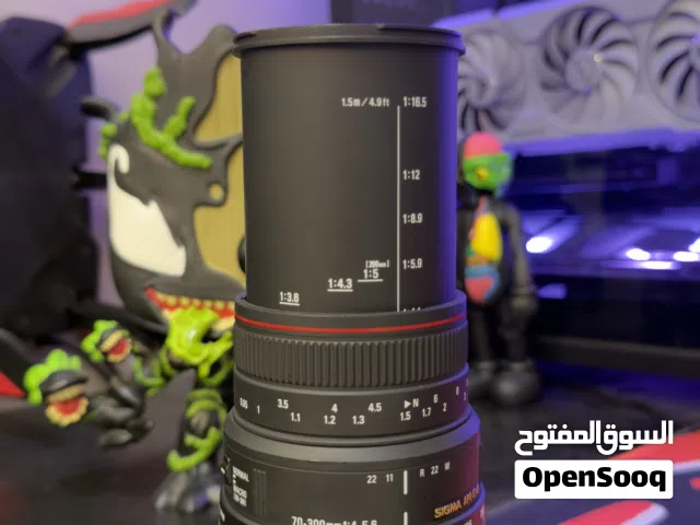 معدات تصوير احترافية من سوني و الD بحالة ممتازة