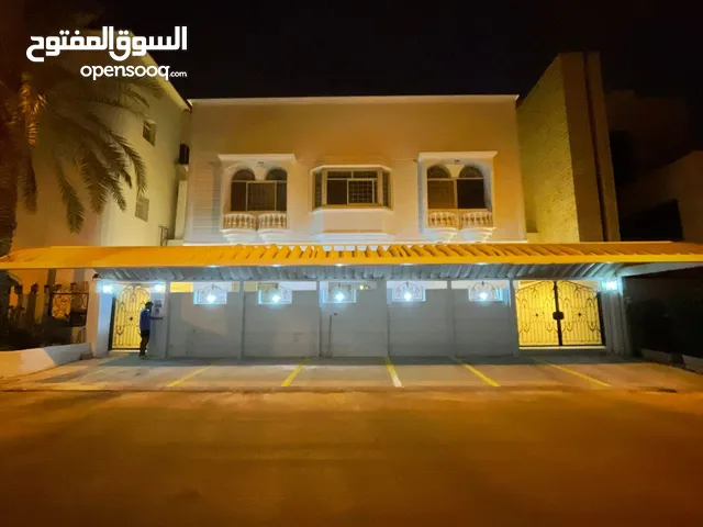 500 m2 More than 6 bedrooms Townhouse for Rent in Hawally Jabriya