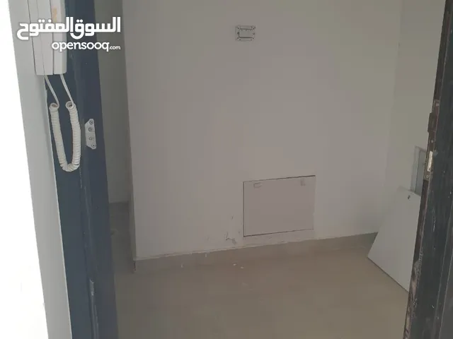 295m2 4 Bedrooms Apartments for Sale in Amman Airport Road - Manaseer Gs
