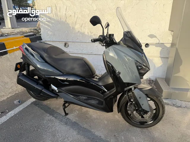 سكوتر ياماها X-MAX 2022 بحالة الوكالة وارد الشركة