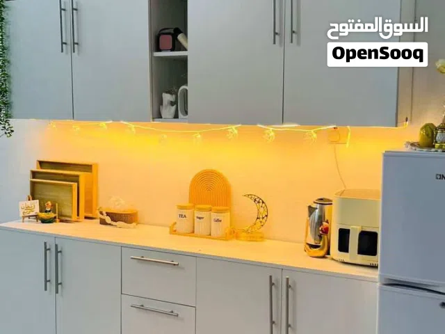 كاونتر مترين خشب تركي يحتوي مجرات