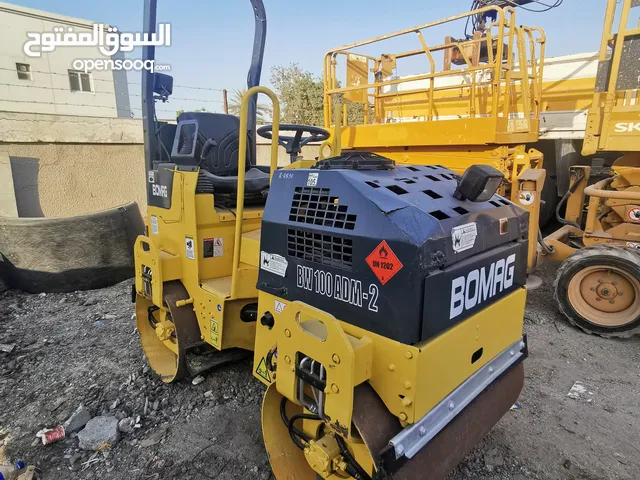 للبيع مدحلة بوماج BW100 موديل 2007