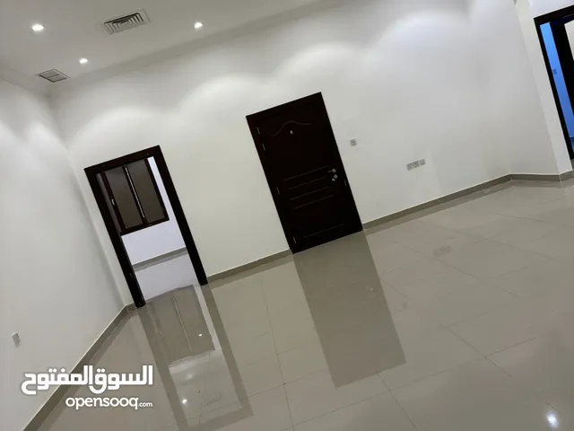 350m2 3 Bedrooms Apartments for Rent in Al Ahmadi Wafra residential
