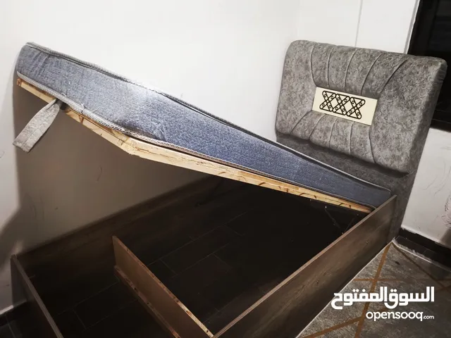 تخت هيدروليك مفرد ونص مع فرشه طبيه 85