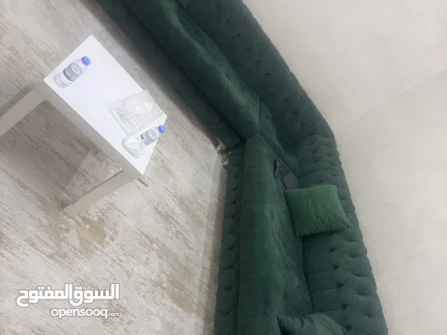 طقم كنب مع سجادة