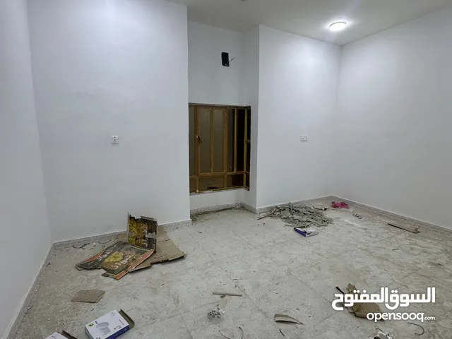 90m2 3 Bedrooms Townhouse for Rent in Basra Al Amn Al Dakhile
