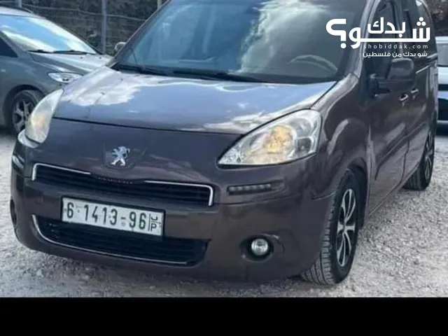 Peugeot Partner 2015 in Nablus