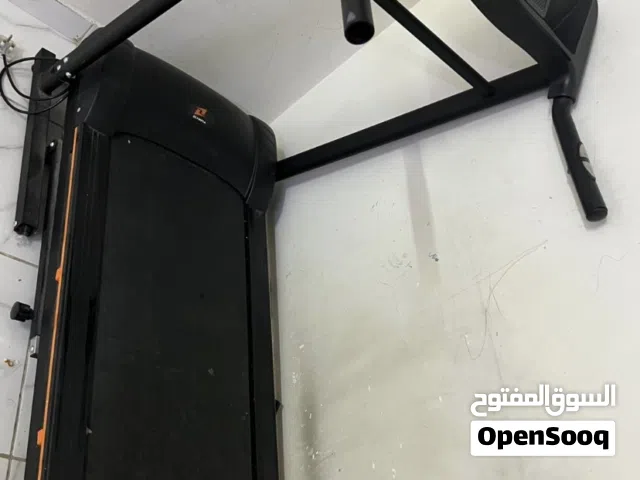 للبيع ثلاجة وجهاز سير
