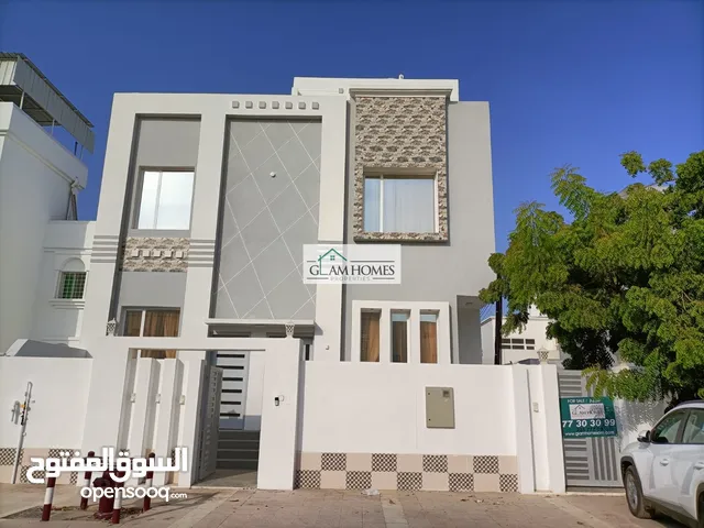 Beautiful villa for sale located in Al Hail Ref: 237S