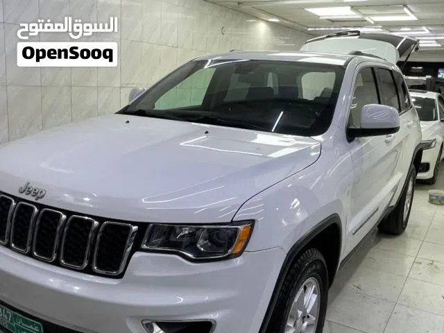 Used Jeep Grand Cherokee in Al Dhahirah