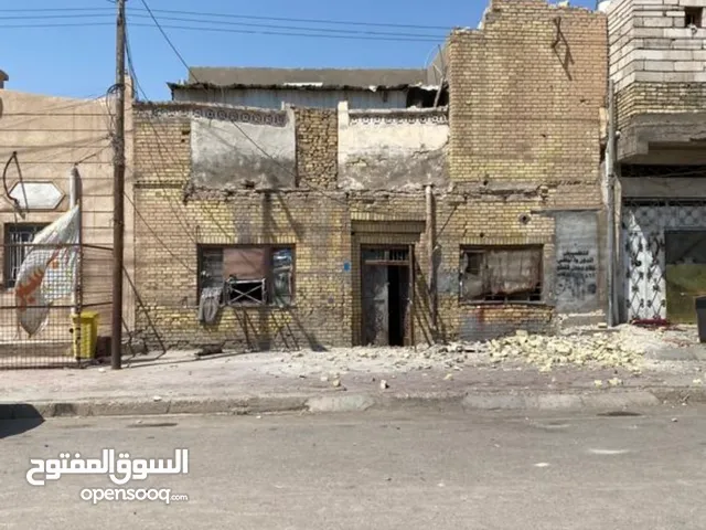 عملي تفليش وهدم البيوت والبنايات وقلع القطع ودفنها بالجلمود والأسمنت والسبيس