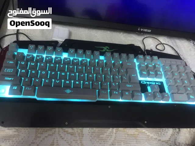 كيبورد كما في الصوره يوجد زر مفقود فقط له 3 الوان