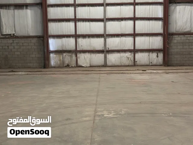 للايجار سرداب في الري 1000 متر