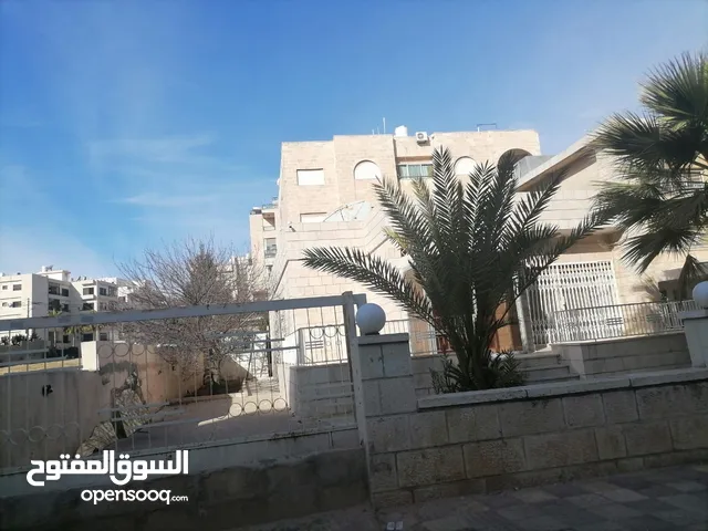 فيلا للبيع الصويفية بالمزاد العلني 75 % من القيمة التقديرية غير مرهونة