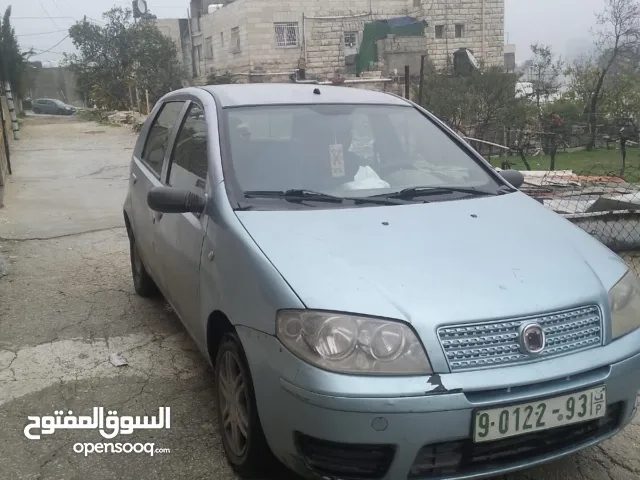 سياره فيات بونتو سبايس 2008 اصل اجار  مكسور عليها 3 سنين ترخيص  قير ماتور الف الف صلاه النبي