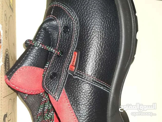حذاء مكتب سيفتي ماركة باندا  S3 إيطالي الصنع مقاس 45