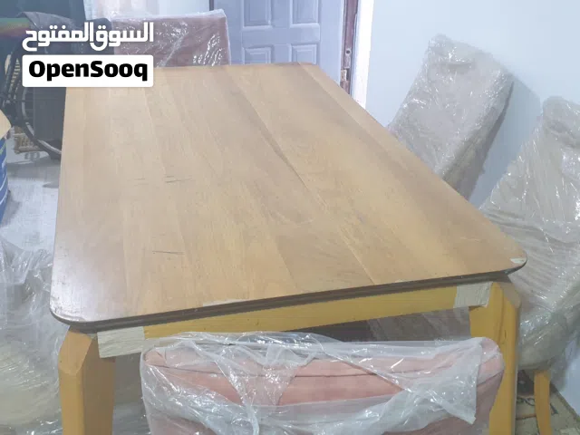 ميز خشب للبيع سعر قابل للتفاوض