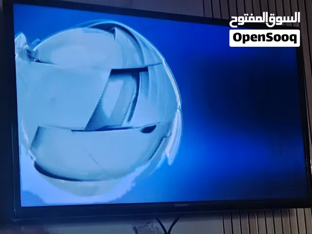 شاشة سامسونج بحالة ممتازة