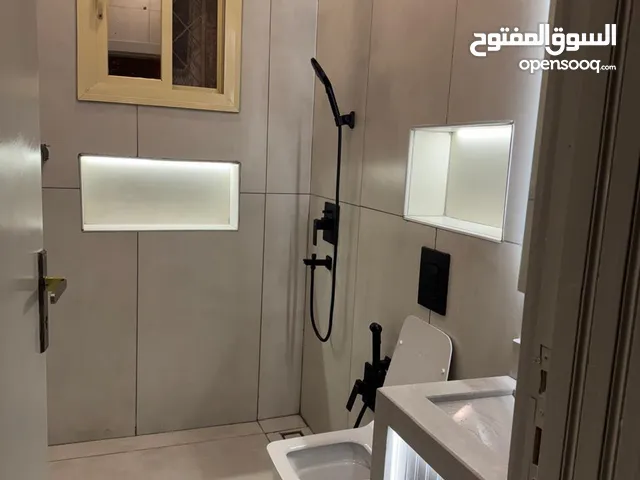 مبلط سيراميك وبورسلان ودرج رخام ورصيف خارجى