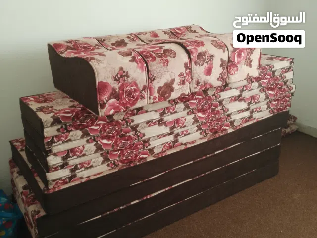 جلسه عربيه 4 فرشات 4 مساند 80 دينار