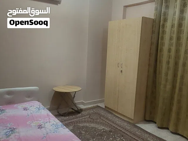 سكن  للشباب بالقرب من مسقط مول ونستو  وسوق بن راشد near nesto and muscat all Shared room